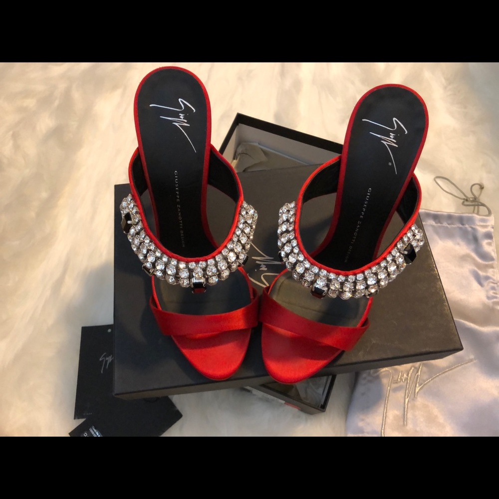 SOLD!!!!Giuseppe Zanotti Heels 39 - Picture 2 of 5